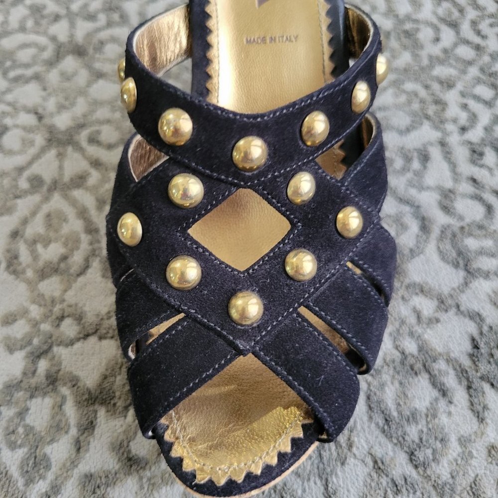 Prada Scamosciato Heels—hard to find! Size 36.5 - Picture 6 of 12